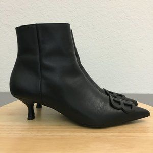 Shoebiz by Seoul Korean Fashion Ankle Boots Black Leather Size 245 side zip